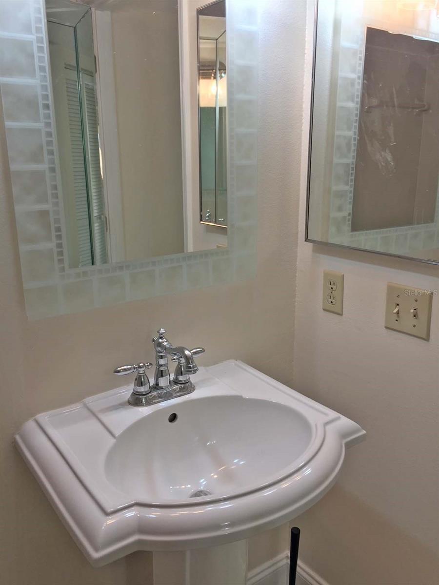 160 COLUMBIA DR #507, TAMPA, FL, 33606