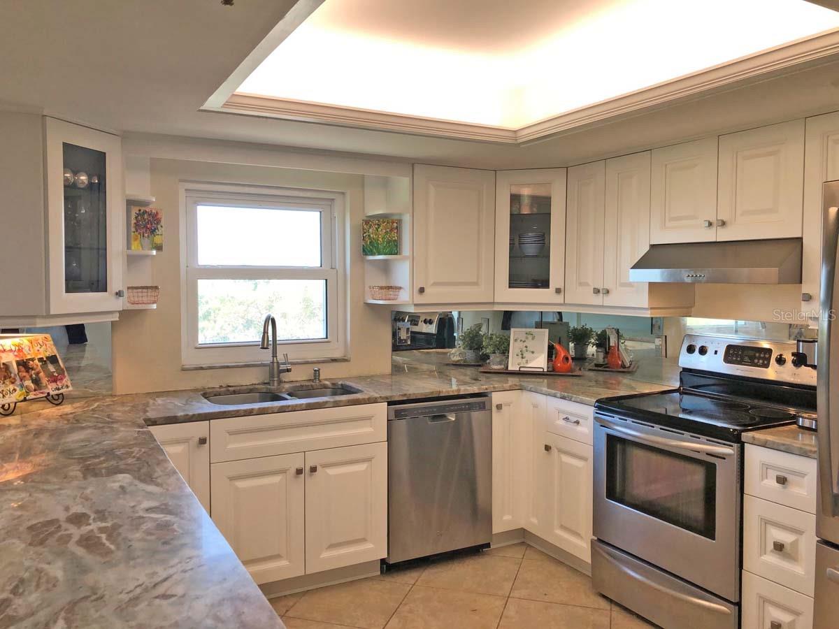 160 COLUMBIA DR #507, TAMPA, FL, 33606