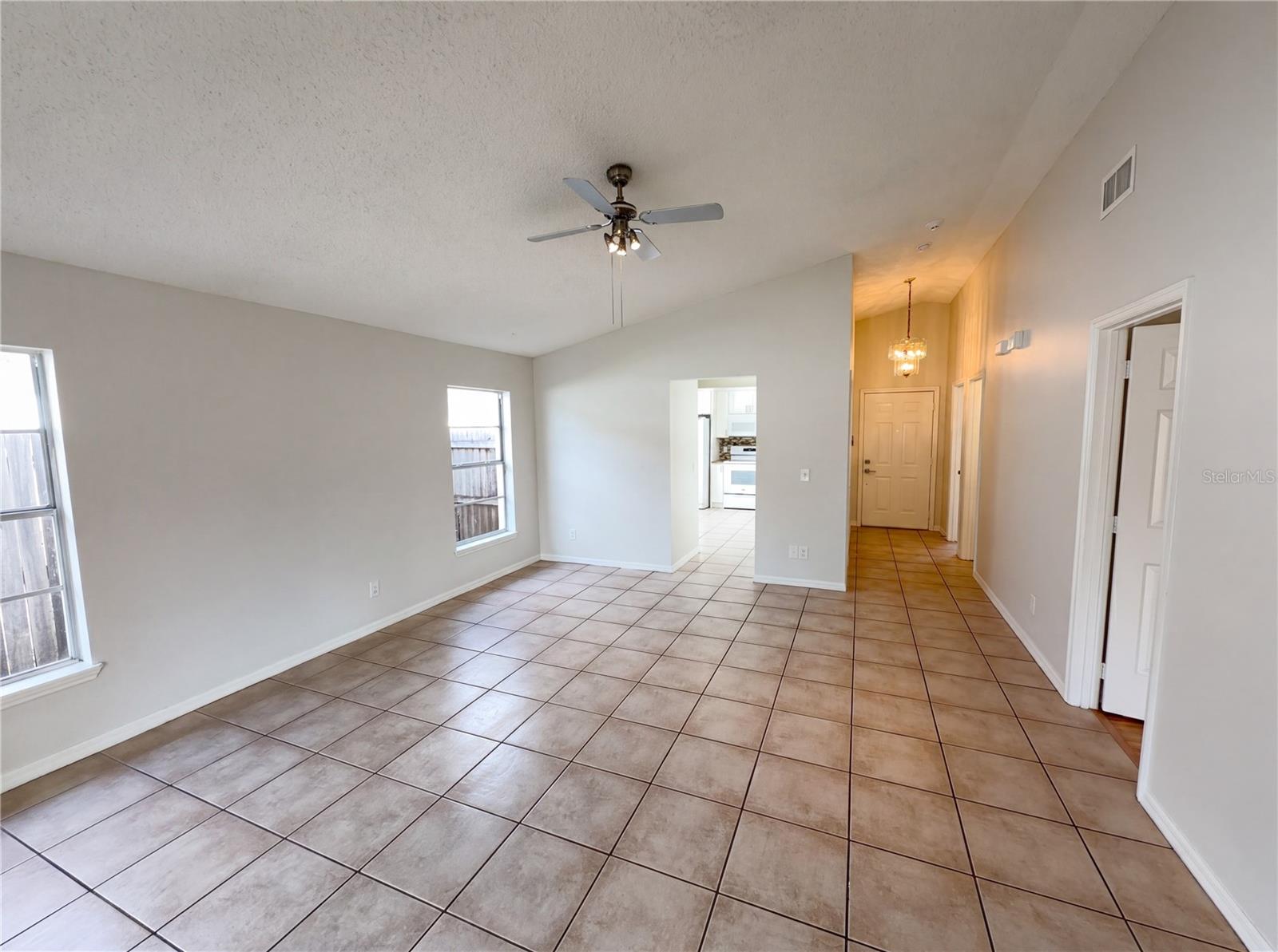 9814 DEAN COVE LN, ORLANDO, FL, 32825