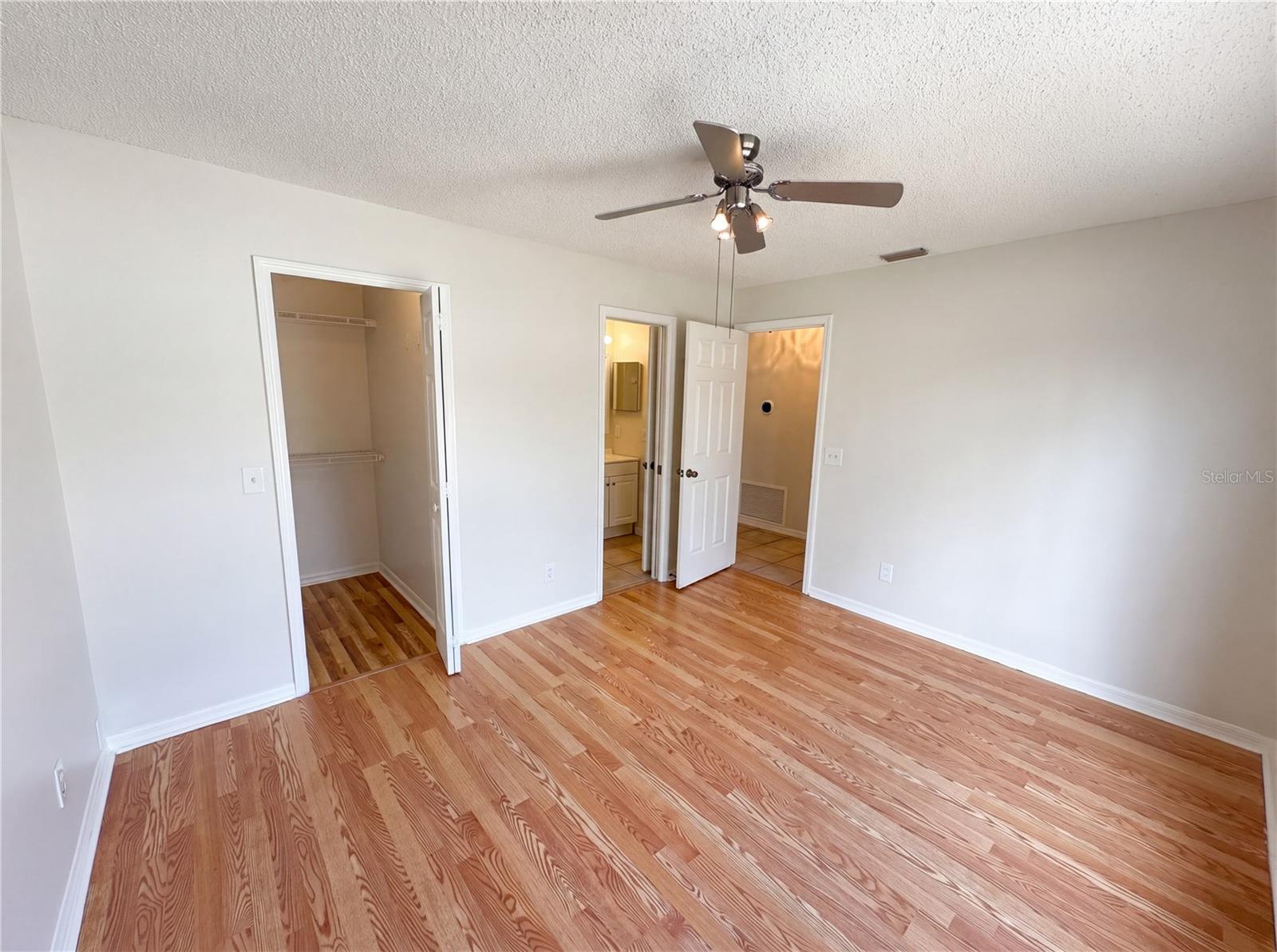 9814 DEAN COVE LN, ORLANDO, FL, 32825