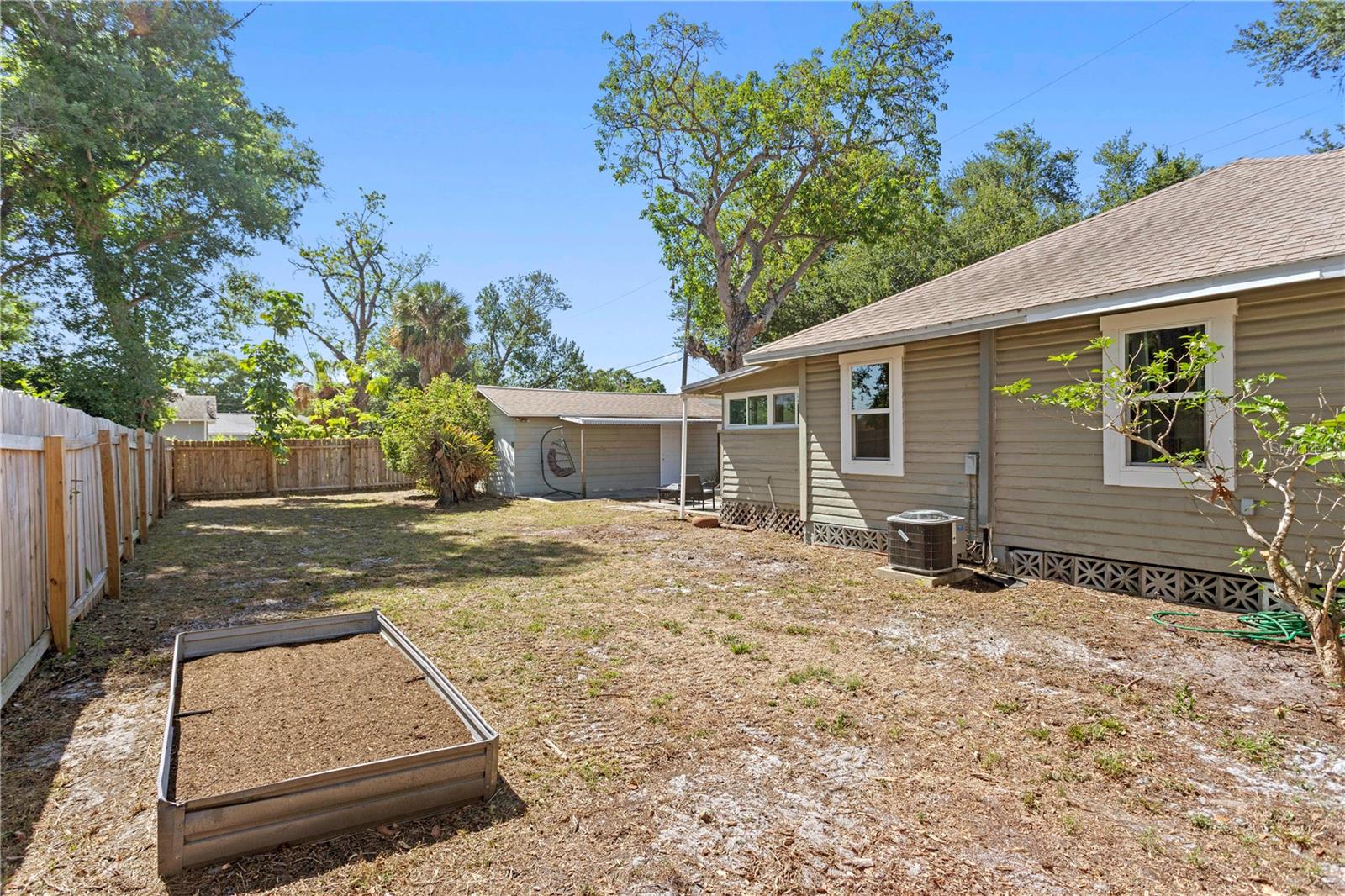 225 35TH ST S, ST PETERSBURG, FL, 33711