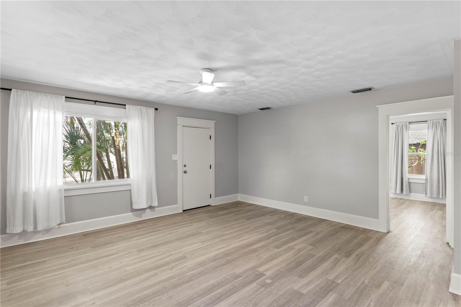 225 35TH ST S, ST PETERSBURG, FL, 33711