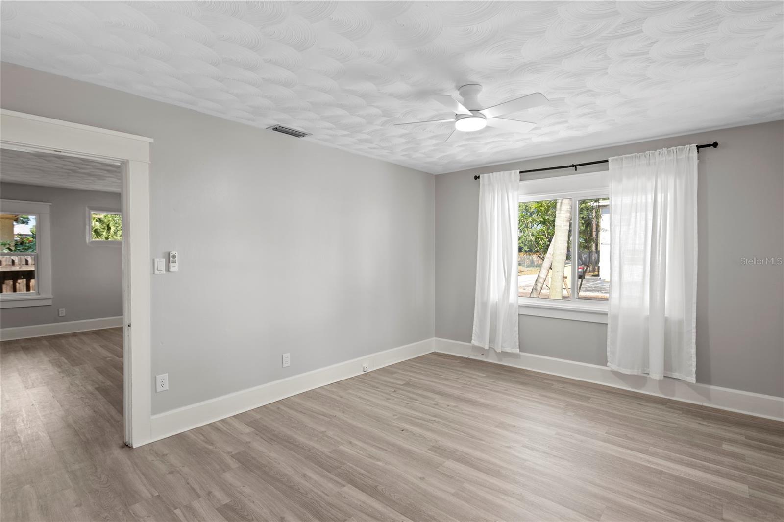 225 35TH ST S, ST PETERSBURG, FL, 33711