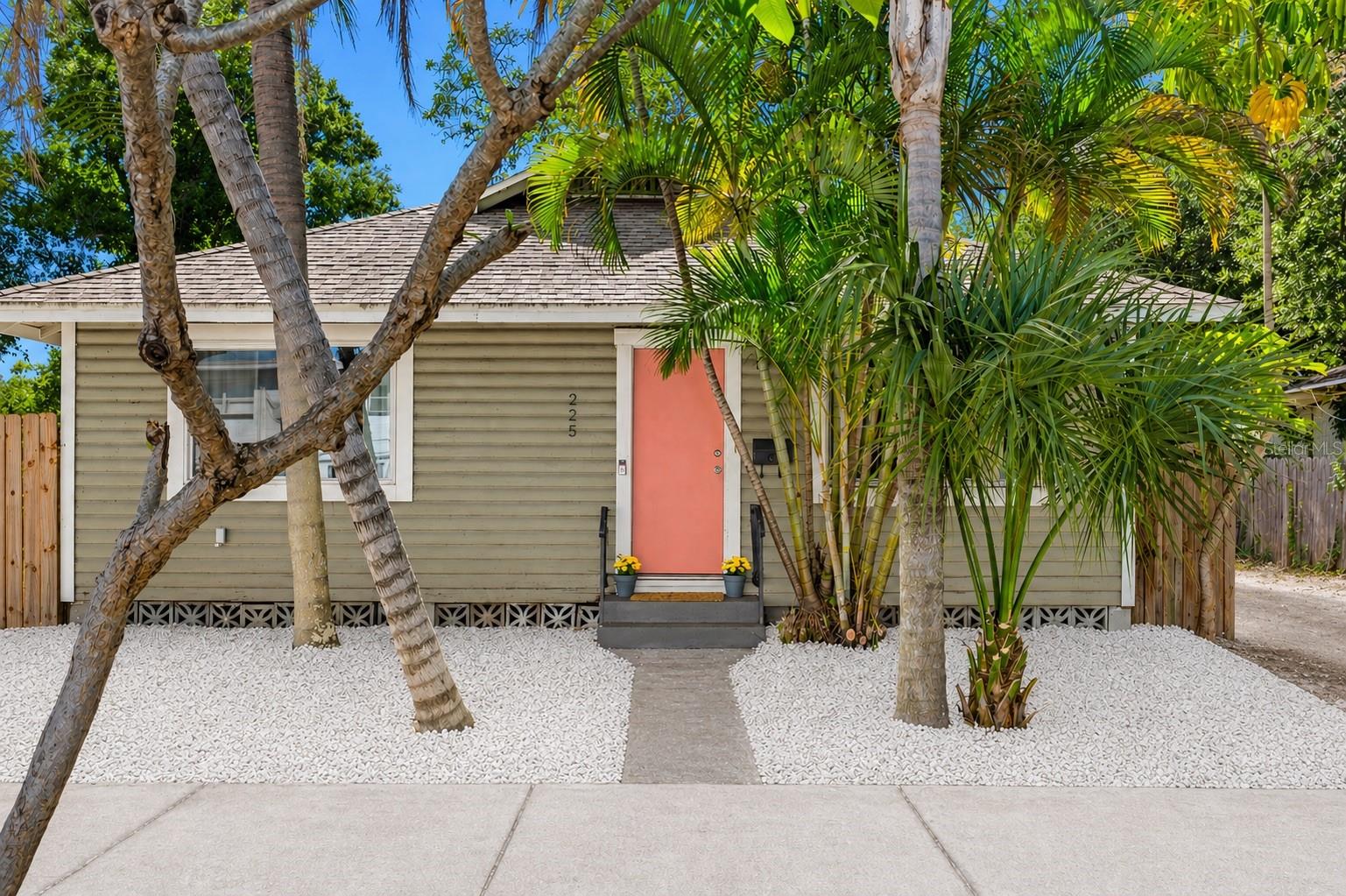 225 35TH ST S, ST PETERSBURG, FL, 33711