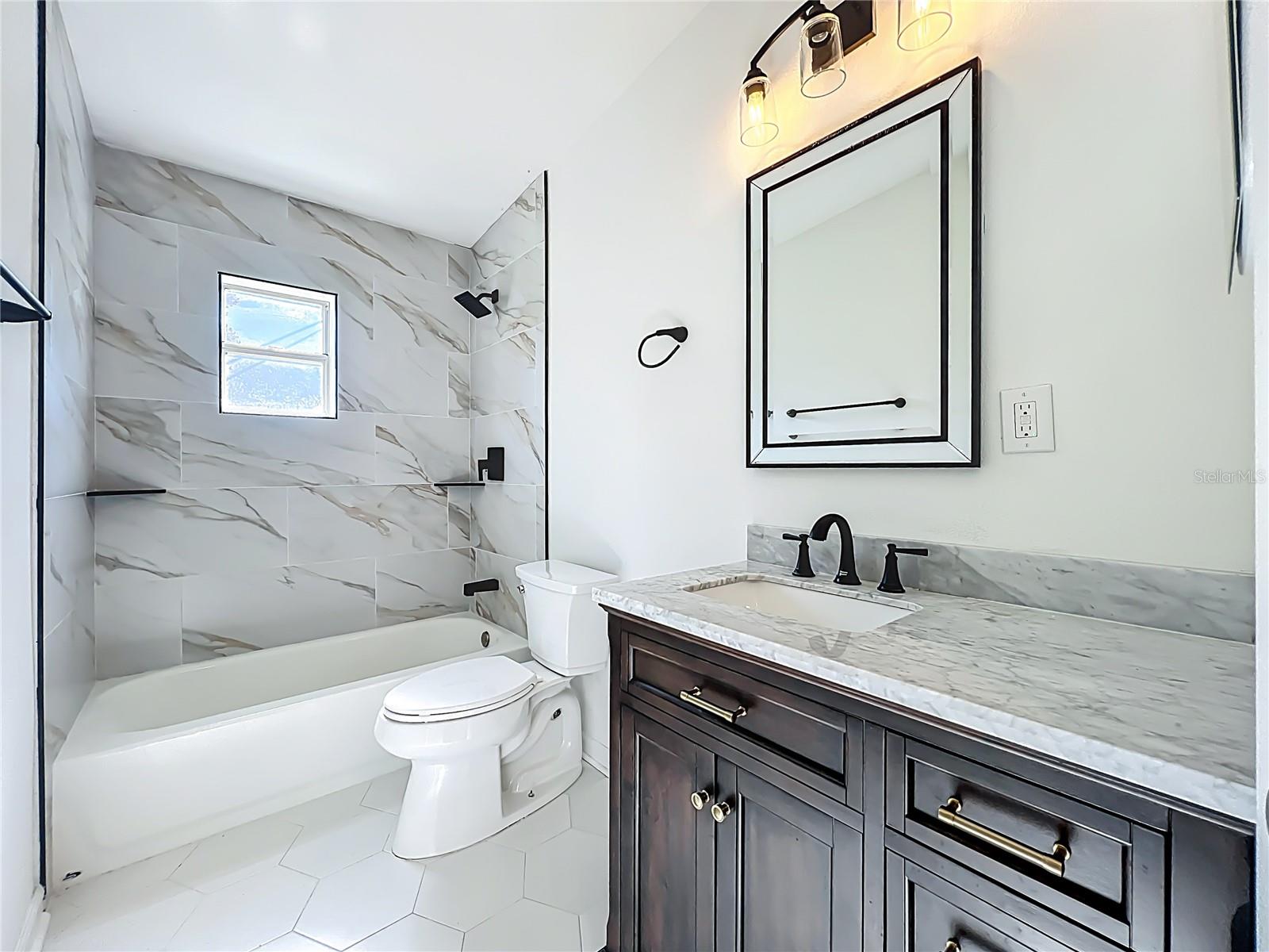 2001 CONWAY GARDENS RD, ORLANDO, FL, 32806