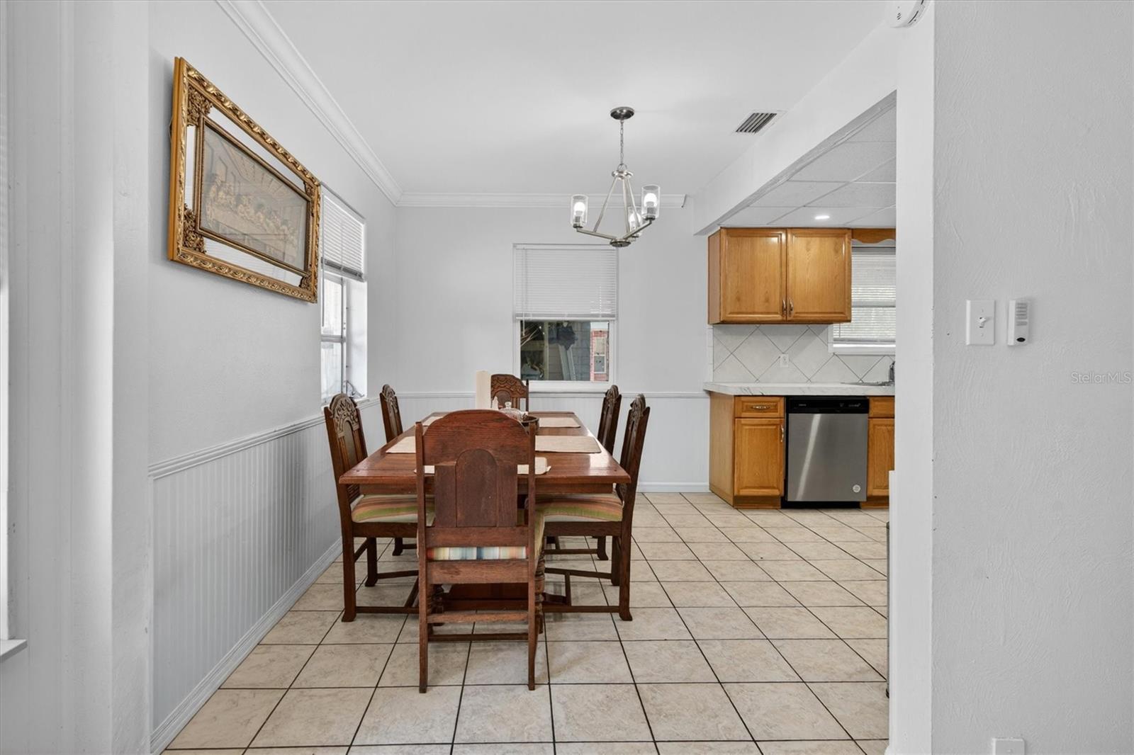 2303 MAHONEY AVE, LEESBURG, FL, 34748