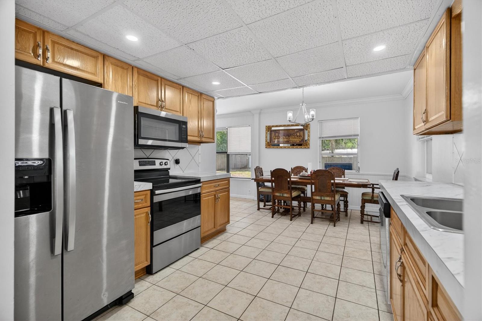 2303 MAHONEY AVE, LEESBURG, FL, 34748