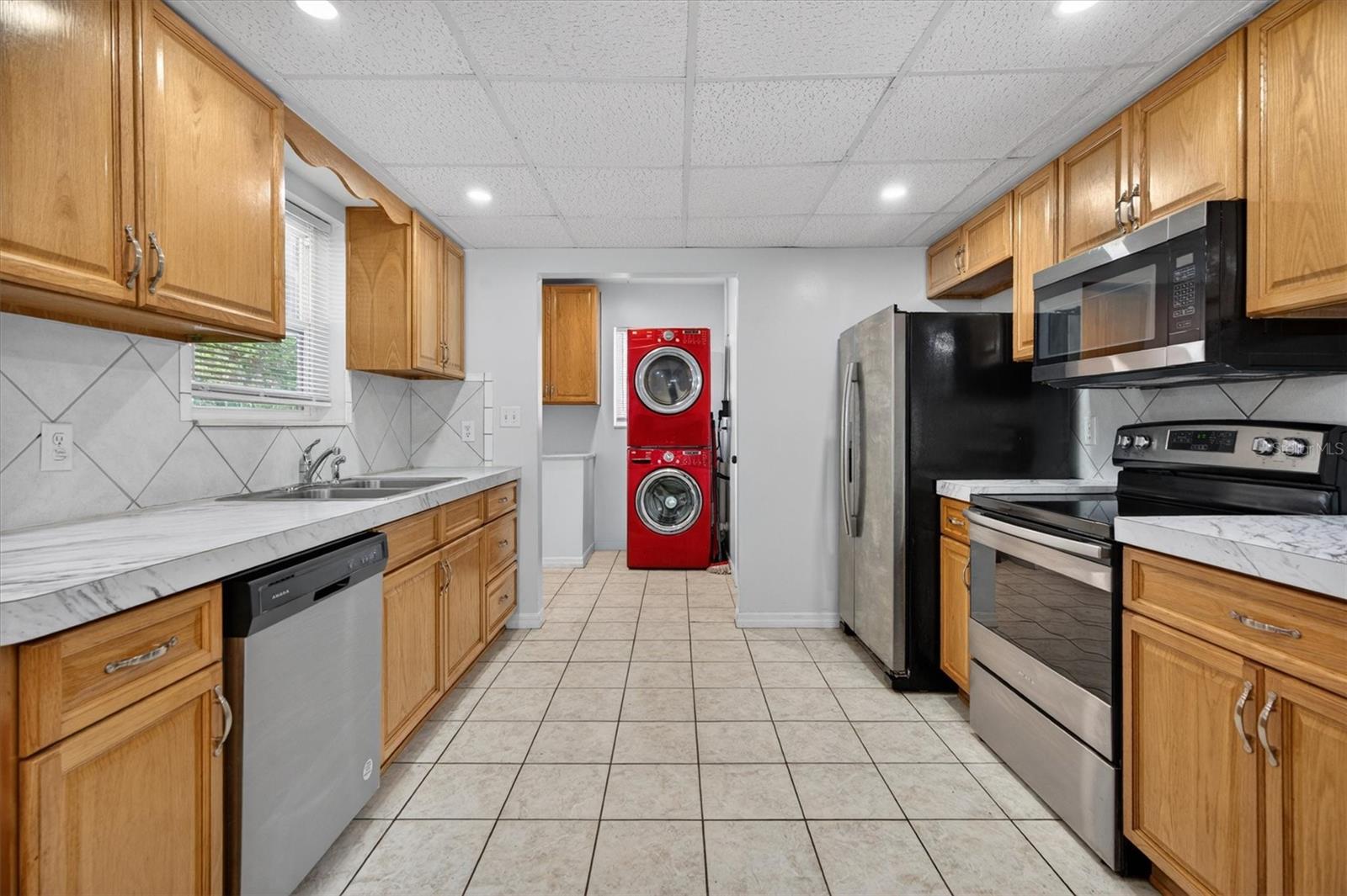 2303 MAHONEY AVE, LEESBURG, FL, 34748