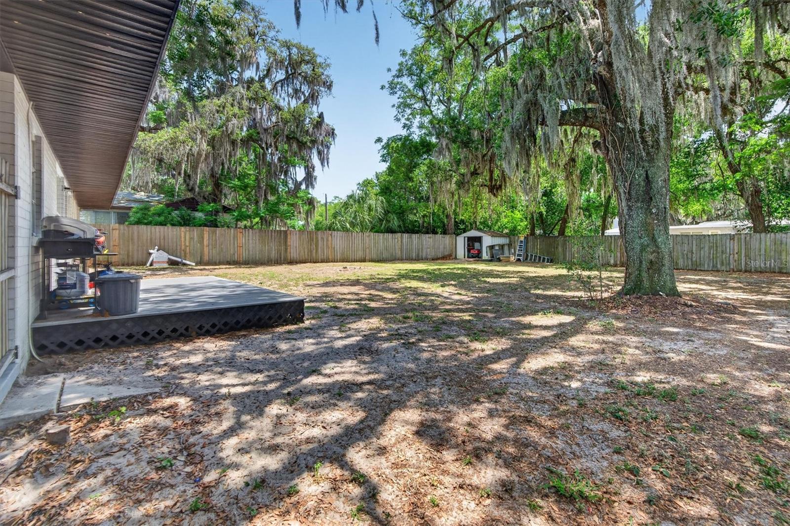 2303 MAHONEY AVE, LEESBURG, FL, 34748