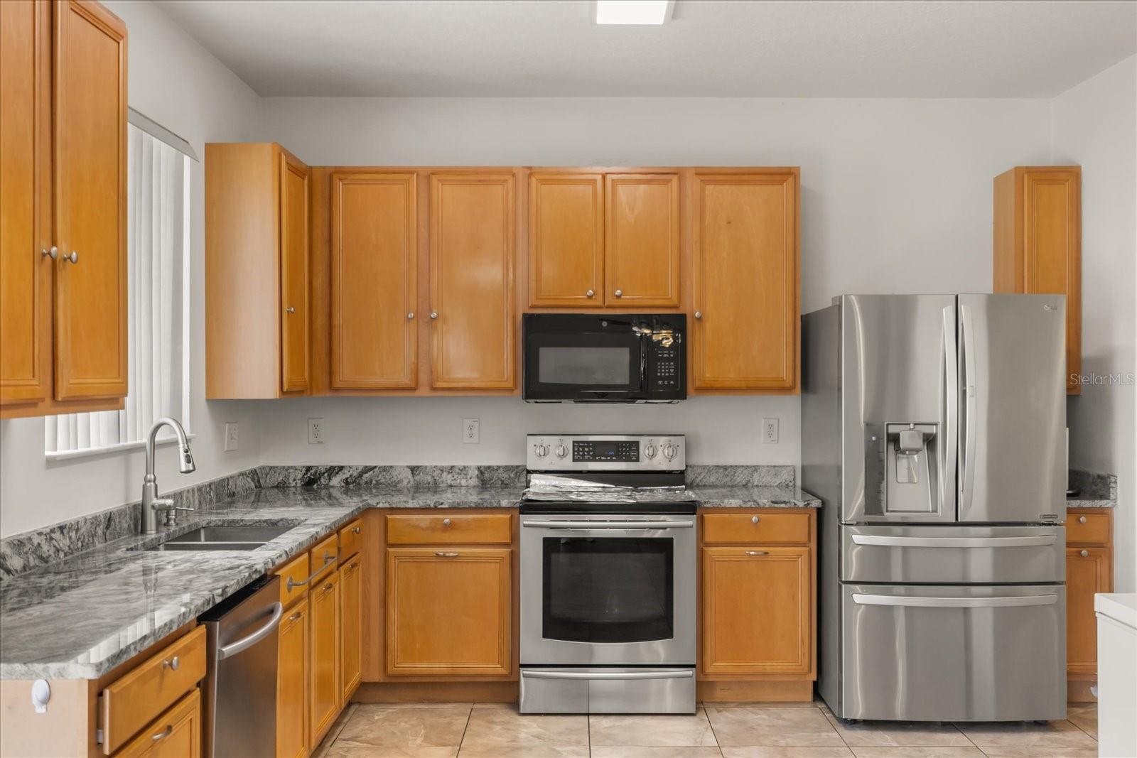 402 CHIMNEY ROCK DR, RUSKIN, FL, 33570