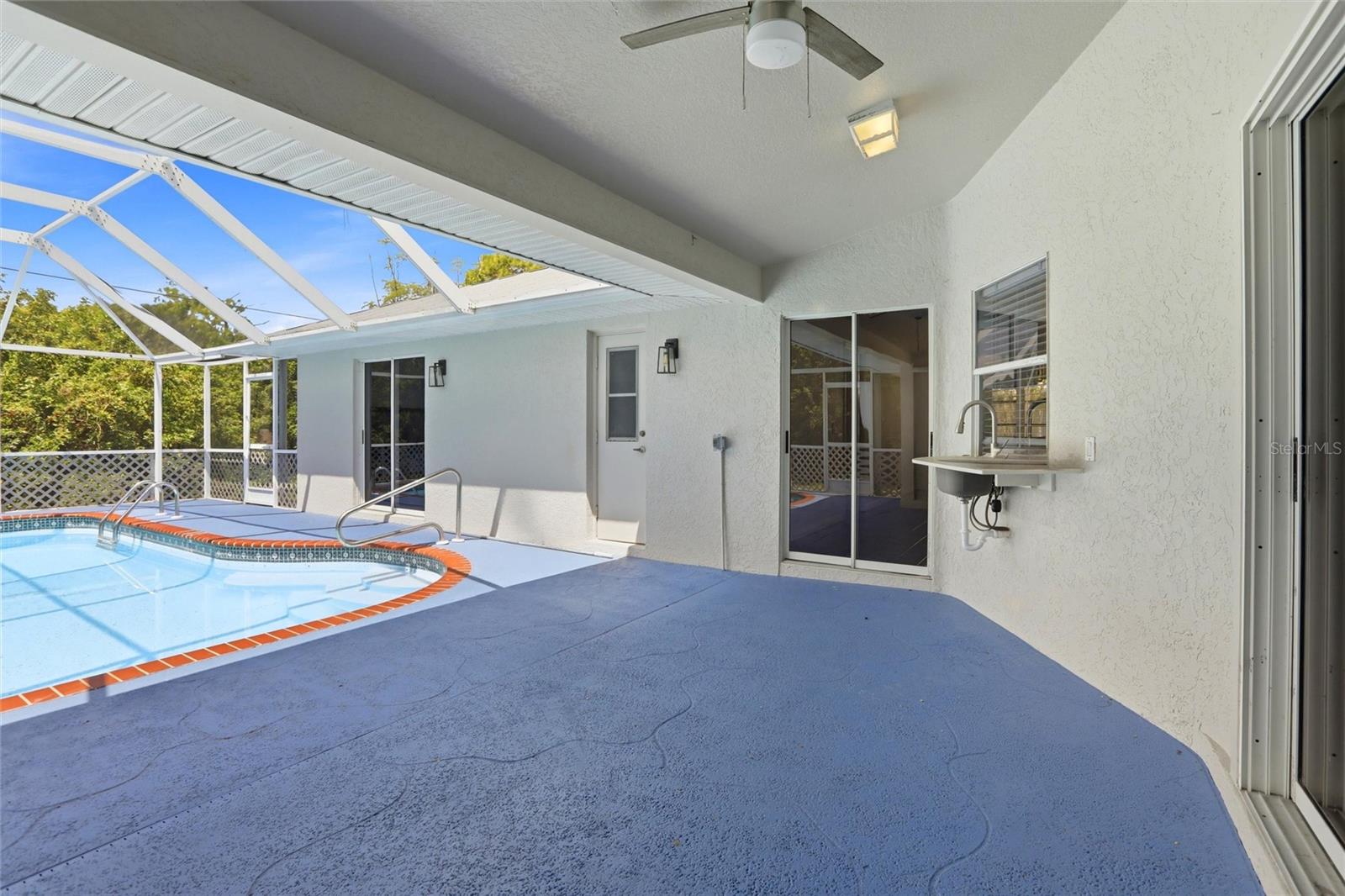 830 COLUMBIA ST, PORT CHARLOTTE, FL, 33948