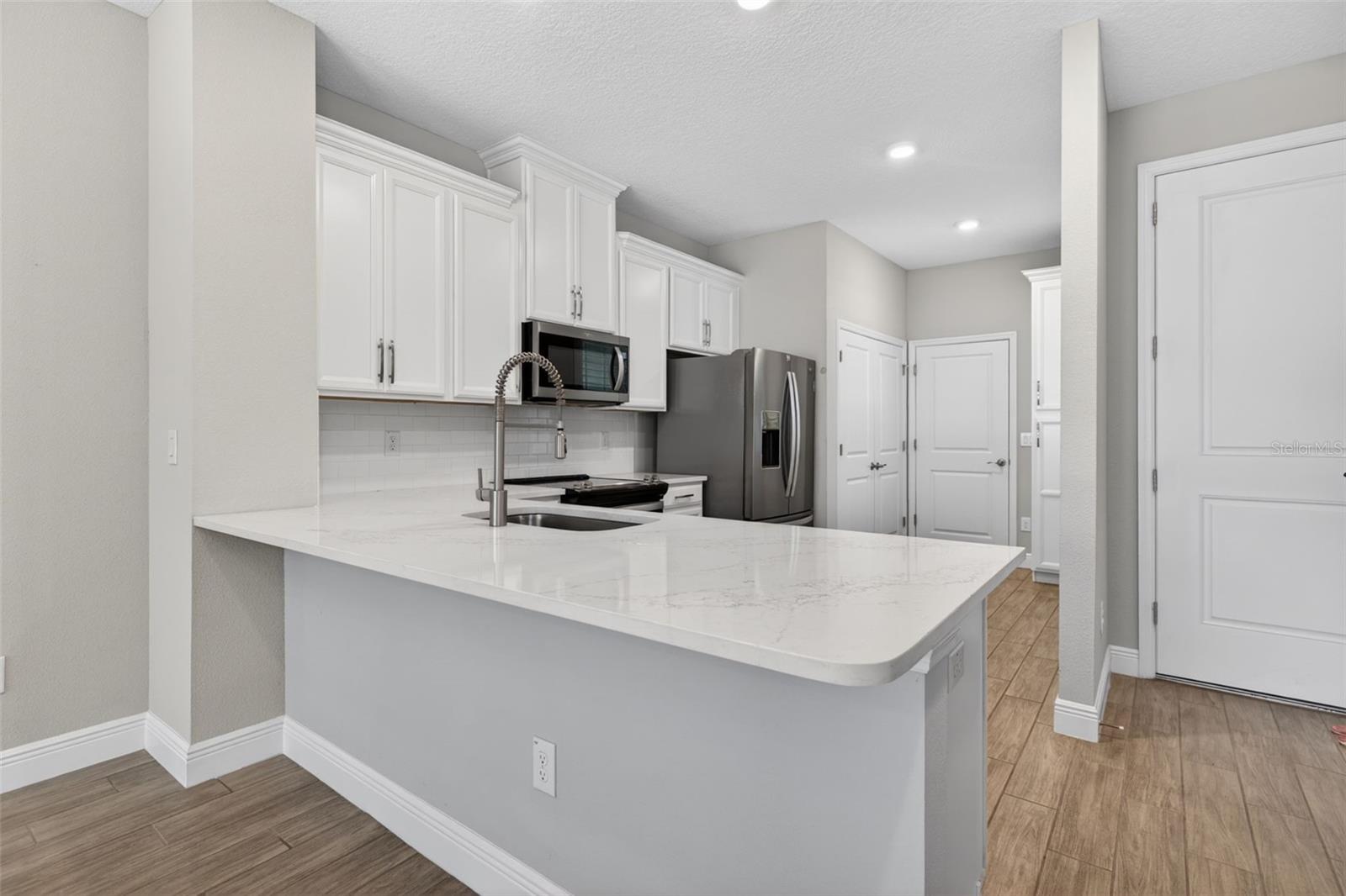 5291 NEIL DR, ST PETERSBURG, FL, 33714