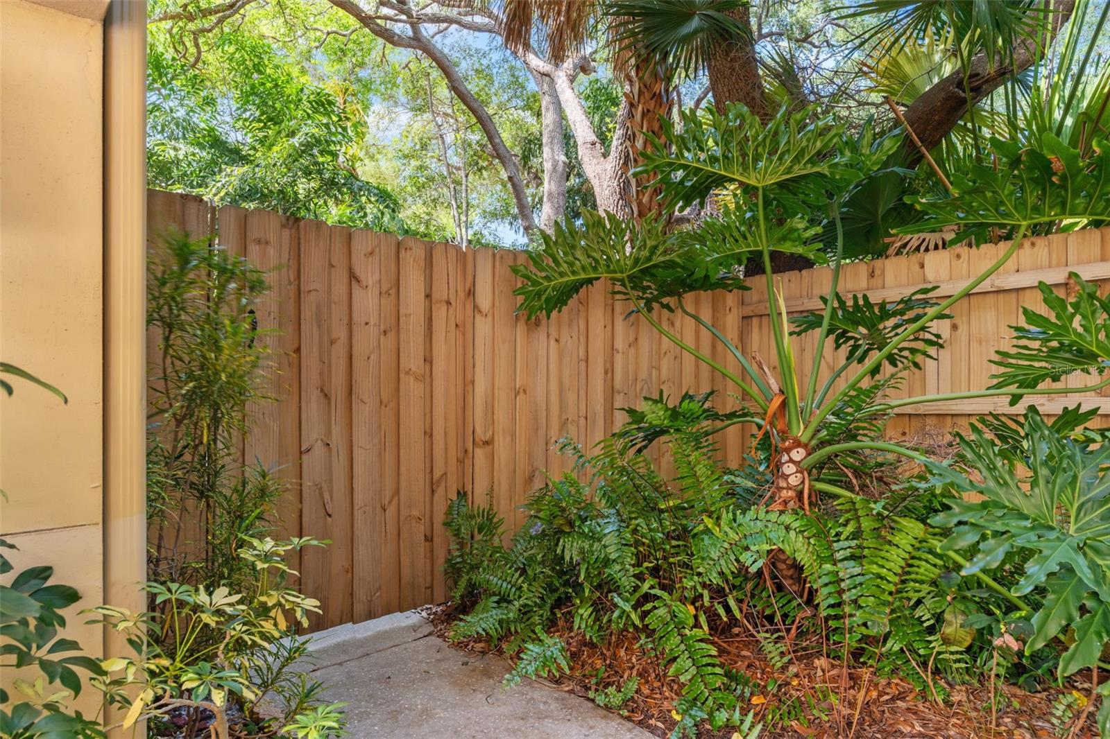 3010 W STOVALL ST #H, TAMPA, FL, 33629