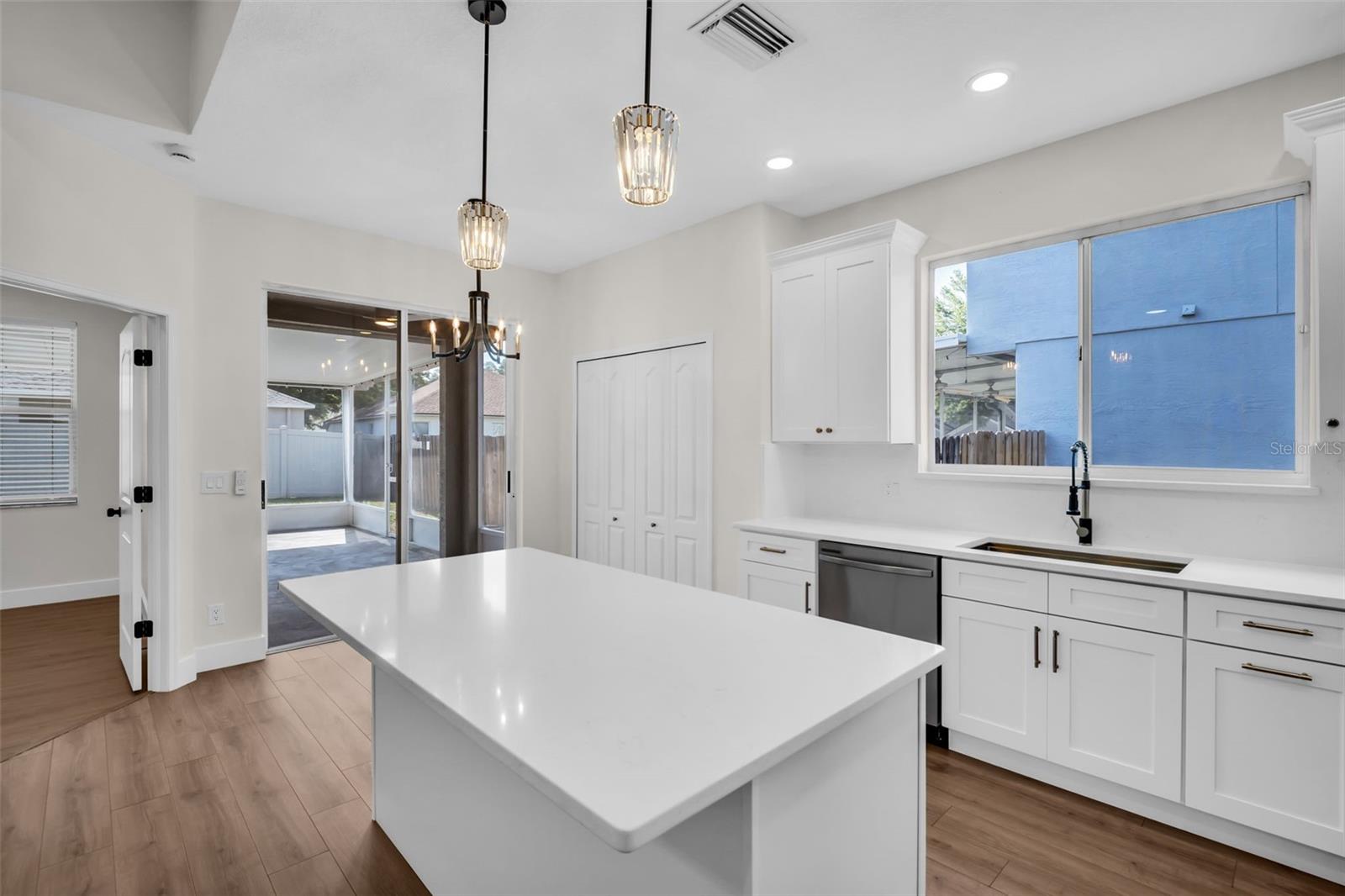 10323 GOLDENBROOK WAY, TAMPA, FL, 33647