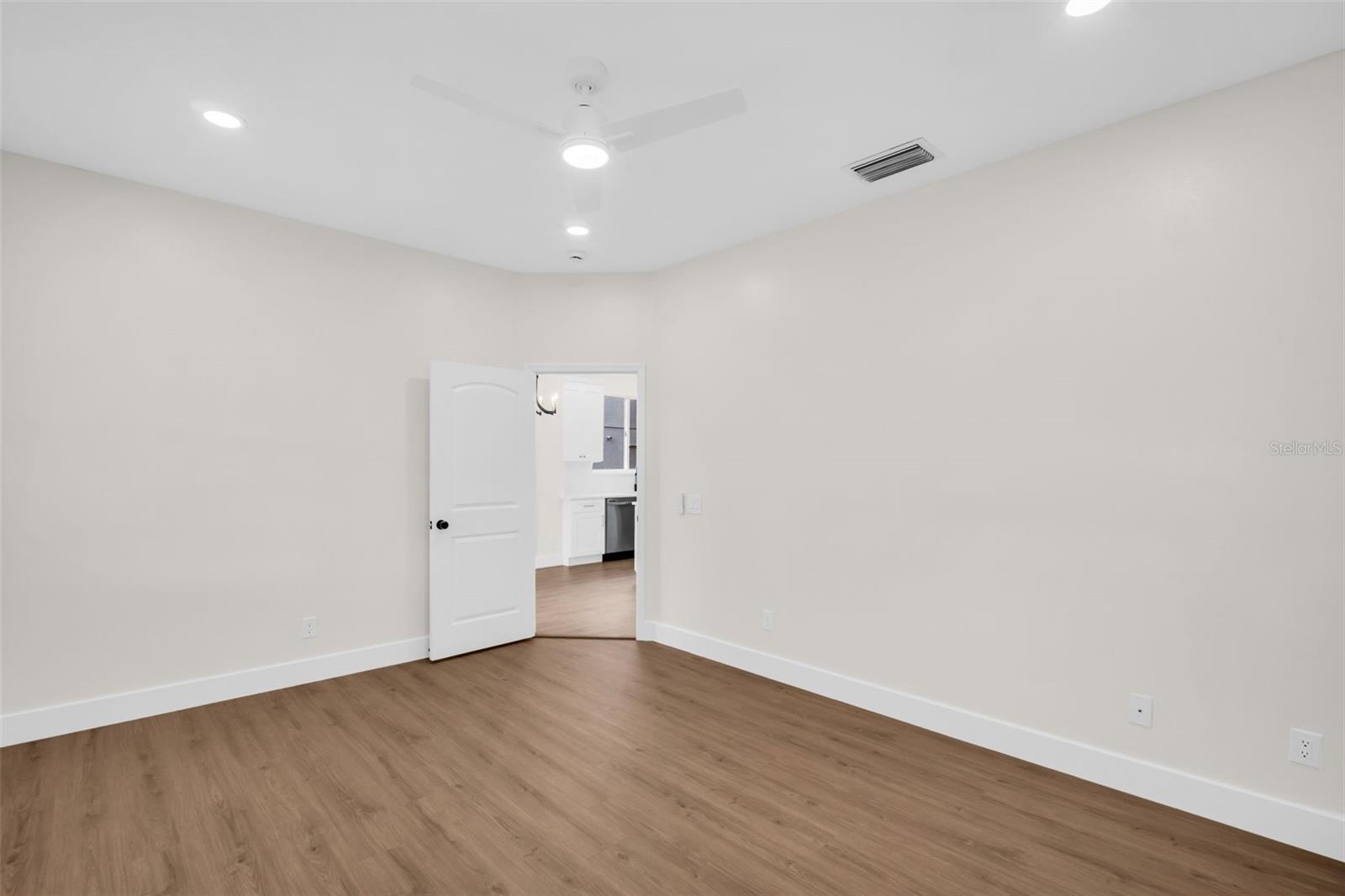 10323 GOLDENBROOK WAY, TAMPA, FL, 33647