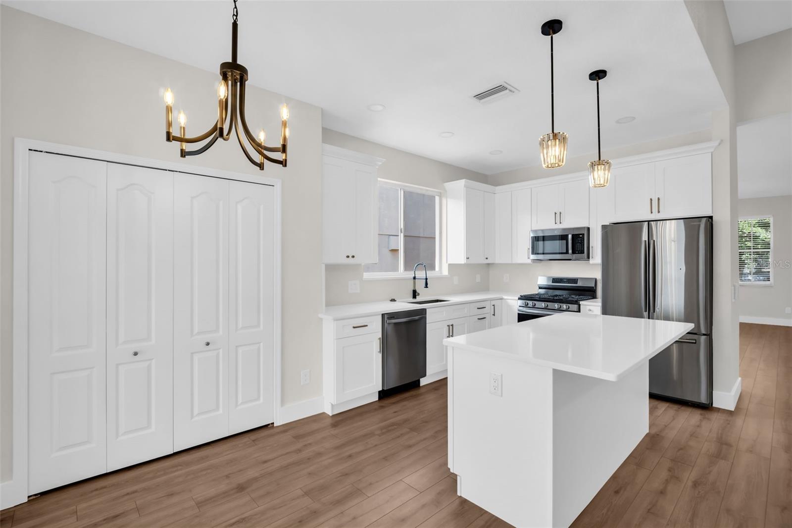 10323 GOLDENBROOK WAY, TAMPA, FL, 33647