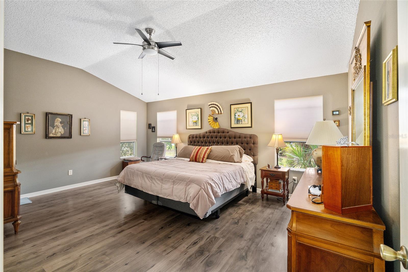 1311 OPORTO DR, THE VILLAGES, FL, 32162