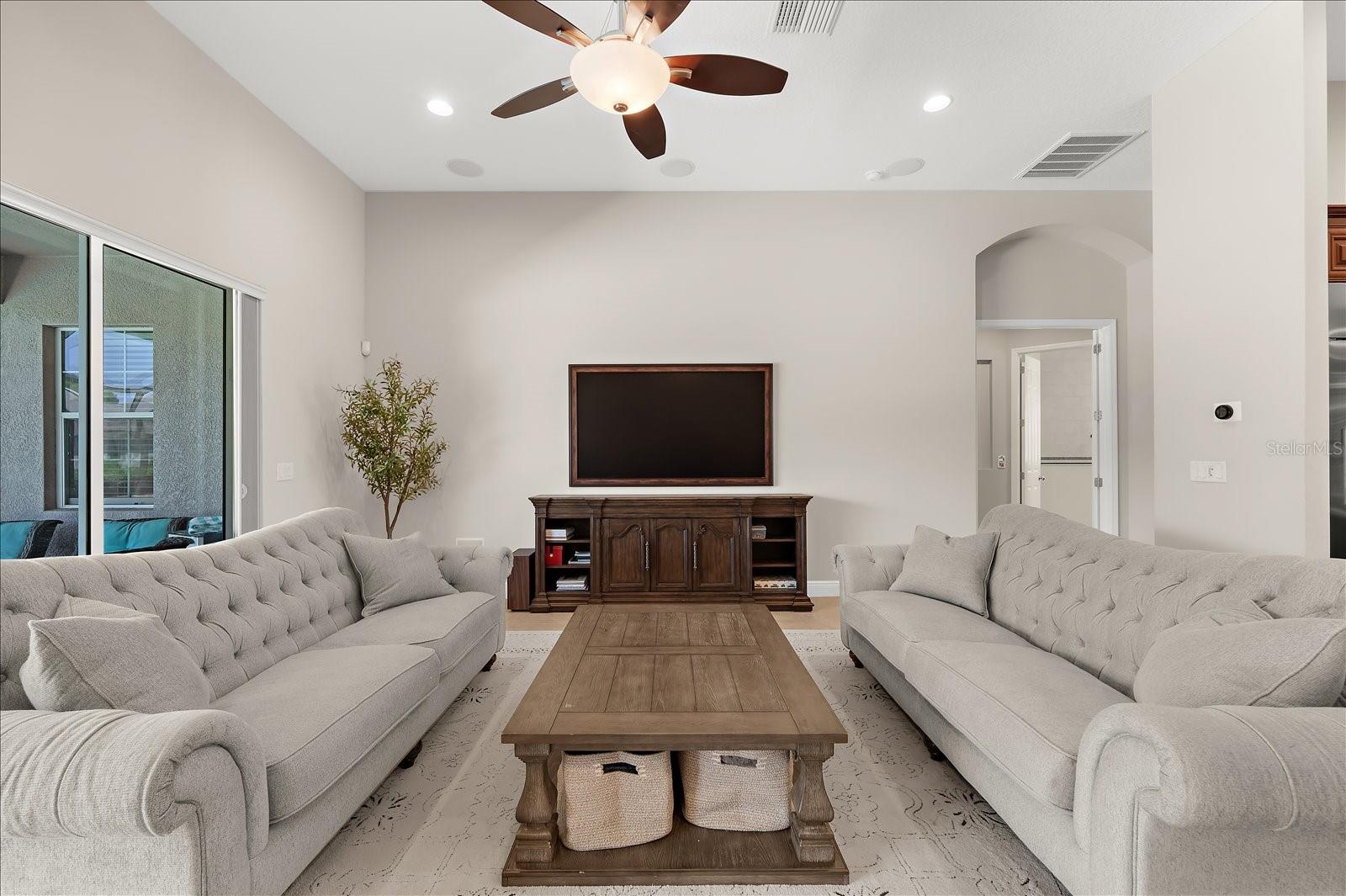 8904 CRYSTAL CREEK CT, LAND O LAKES, FL, 34638