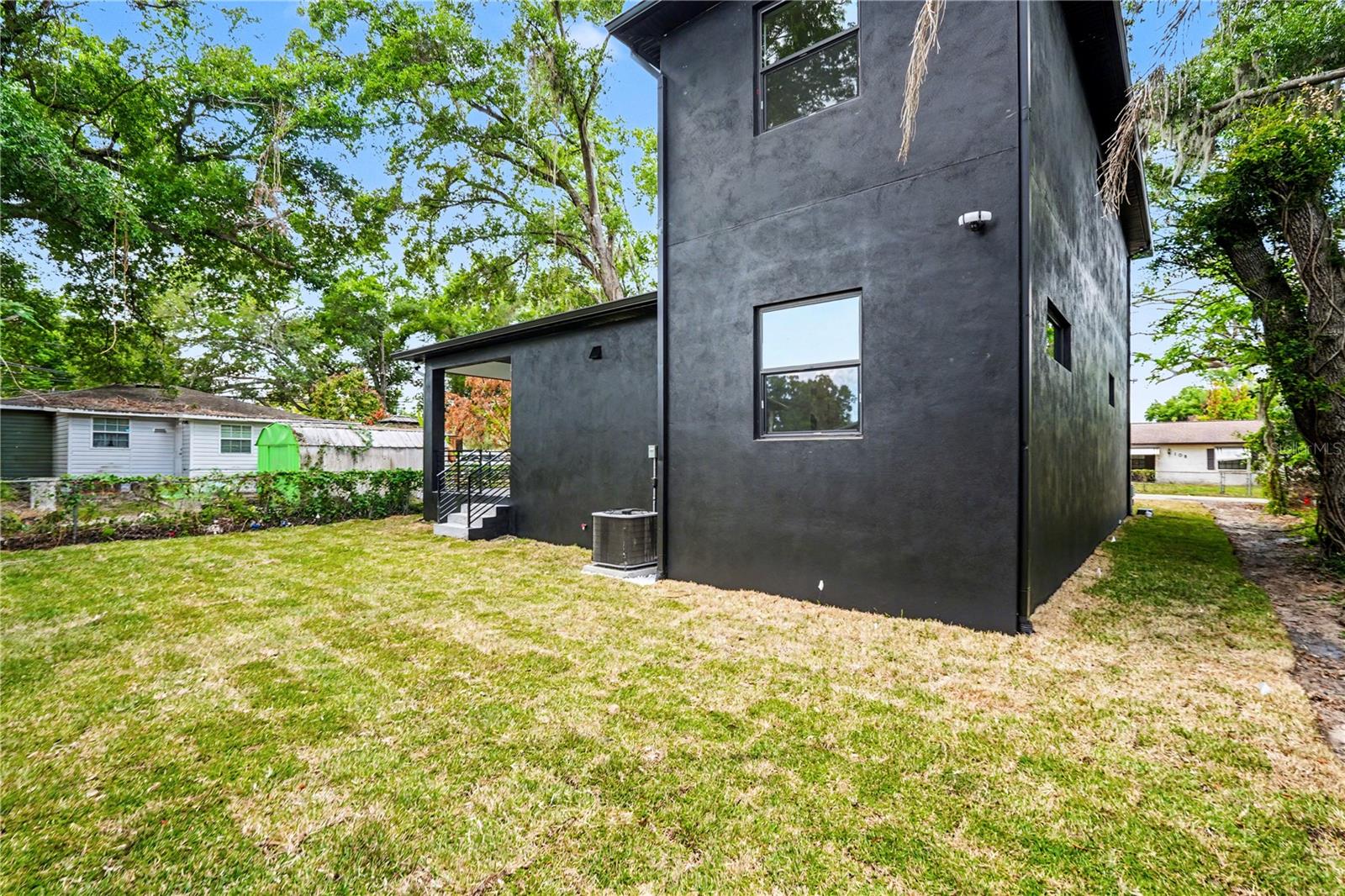 105 GARLAND AVE, SEFFNER, FL, 33584