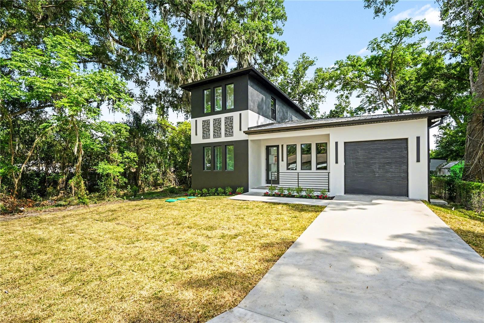 105 GARLAND AVE, SEFFNER, FL, 33584