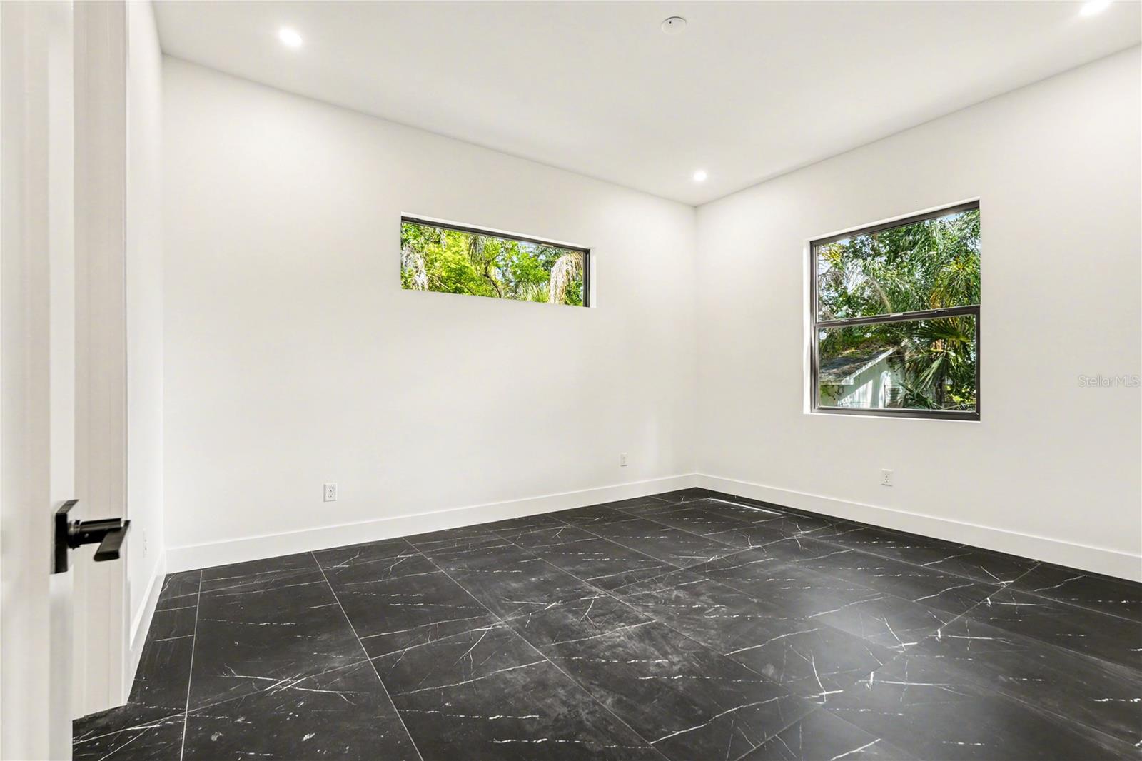 105 GARLAND AVE, SEFFNER, FL, 33584