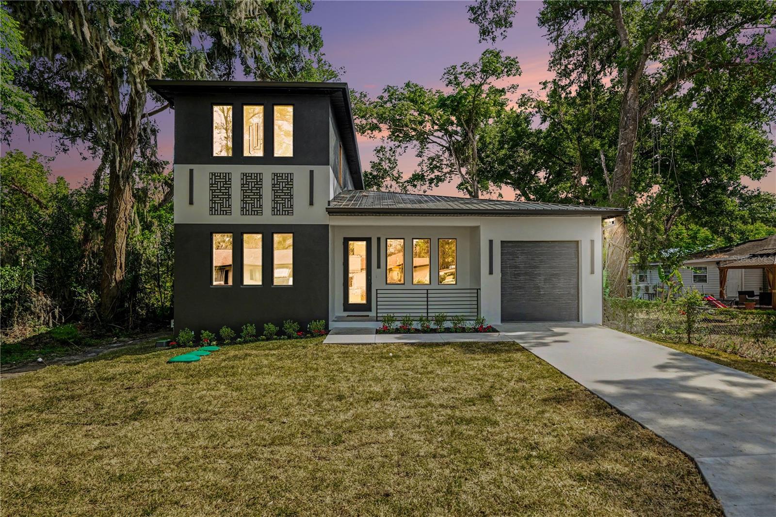 105 GARLAND AVE, SEFFNER, FL, 33584
