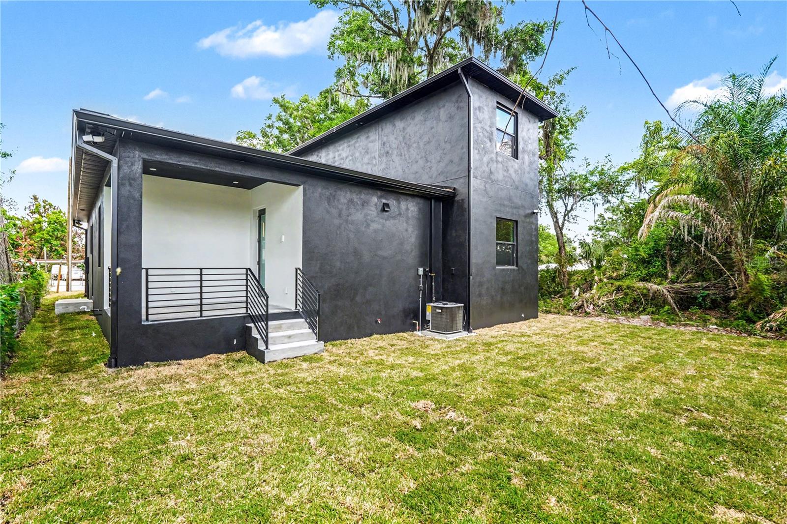105 GARLAND AVE, SEFFNER, FL, 33584