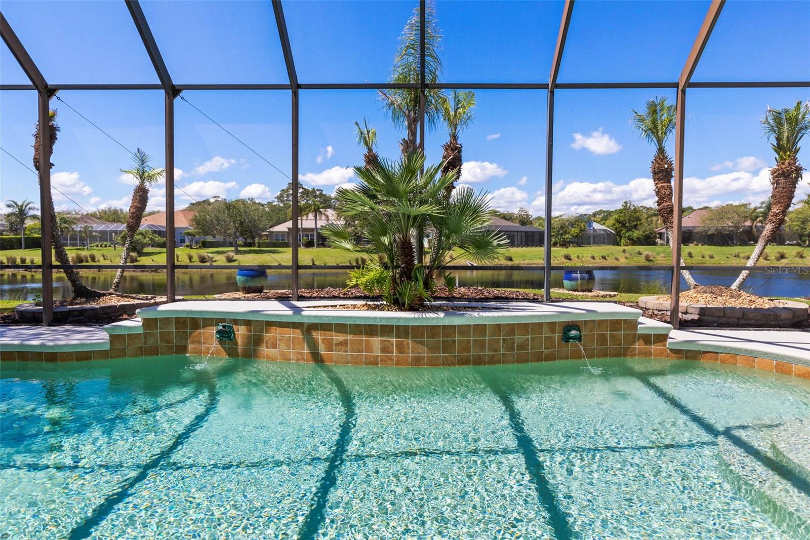 37 N WATERVIEW DR, PALM COAST, FL, 32137