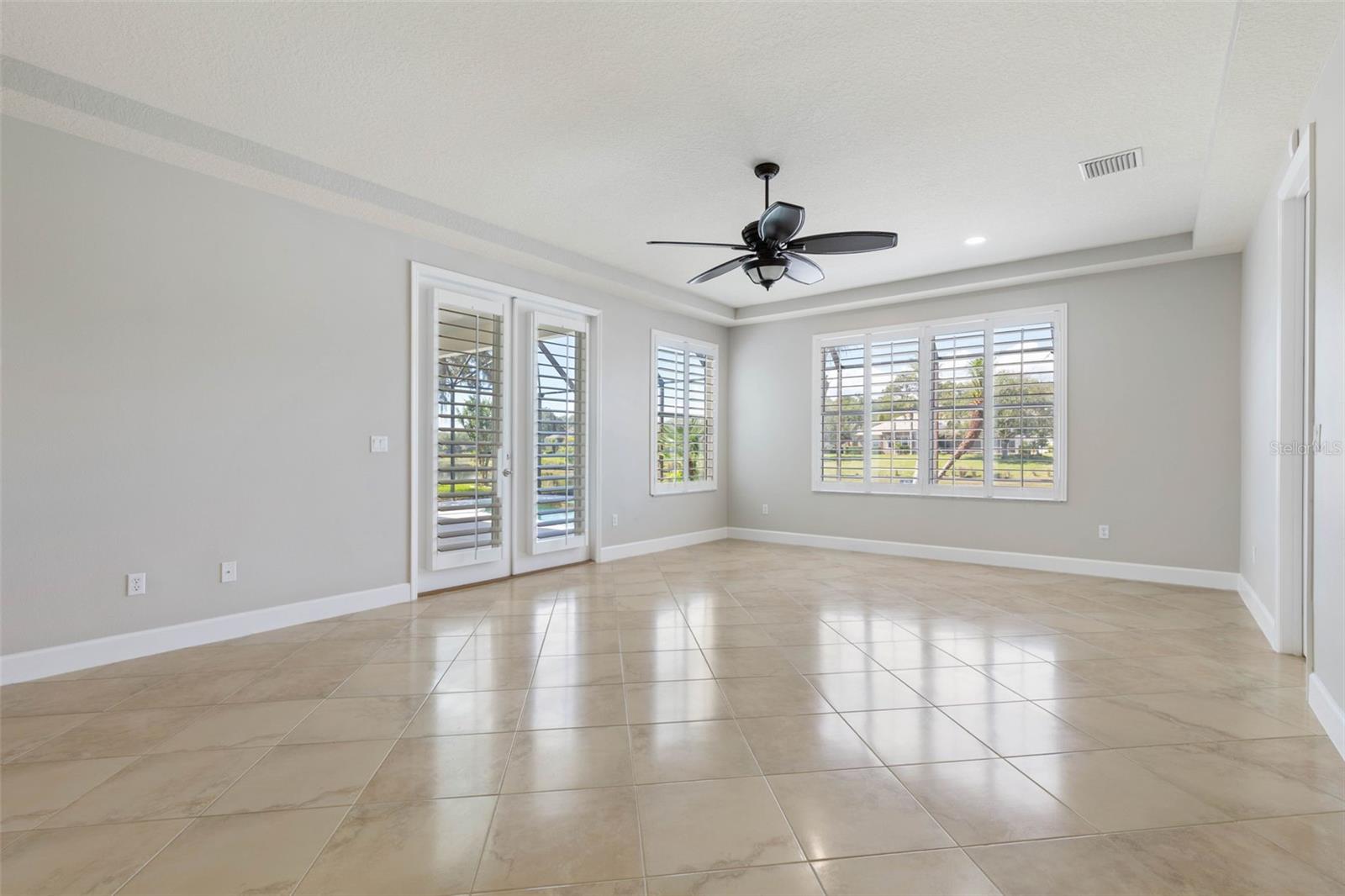 37 N WATERVIEW DR, PALM COAST, FL, 32137