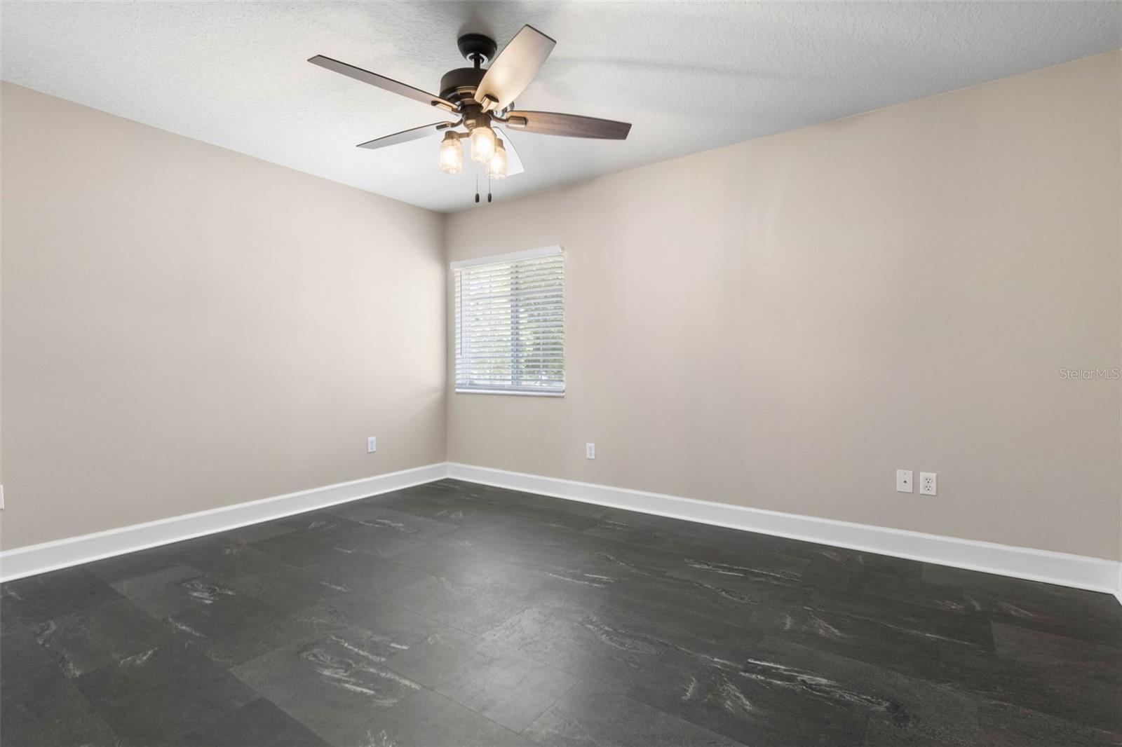 37 N WATERVIEW DR, PALM COAST, FL, 32137