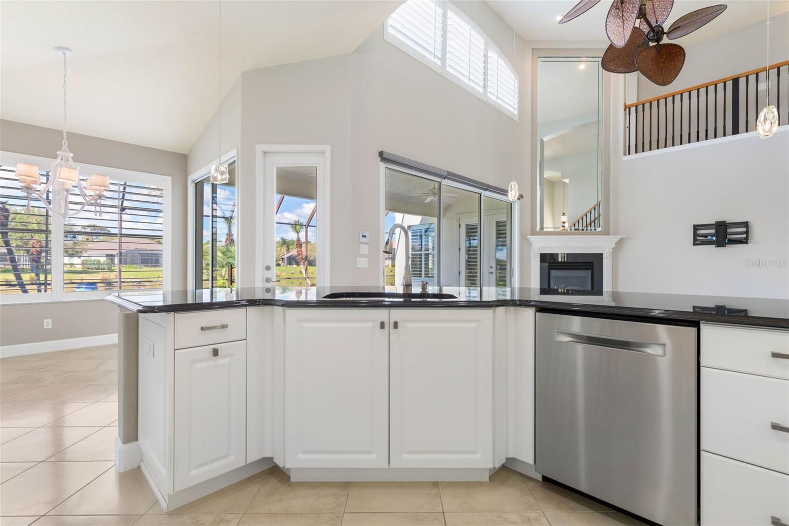 37 N WATERVIEW DR, PALM COAST, FL, 32137