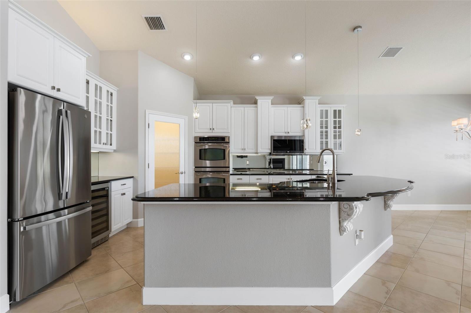 37 N WATERVIEW DR, PALM COAST, FL, 32137