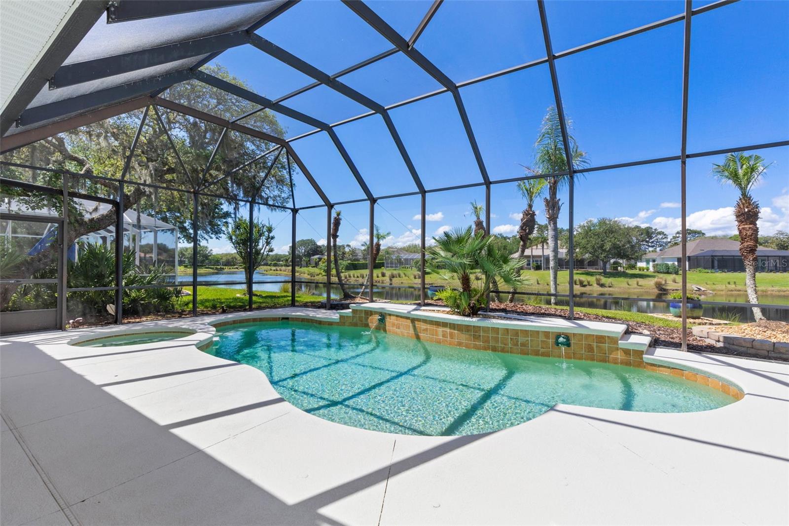 37 N WATERVIEW DR, PALM COAST, FL, 32137