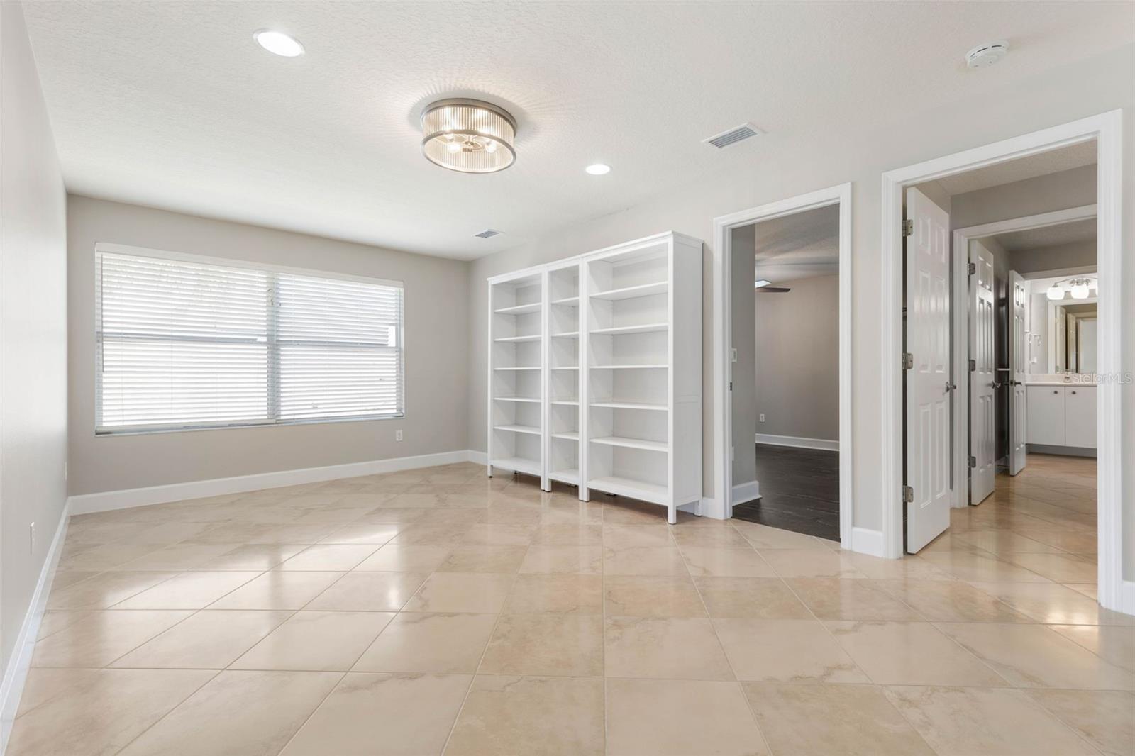 37 N WATERVIEW DR, PALM COAST, FL, 32137