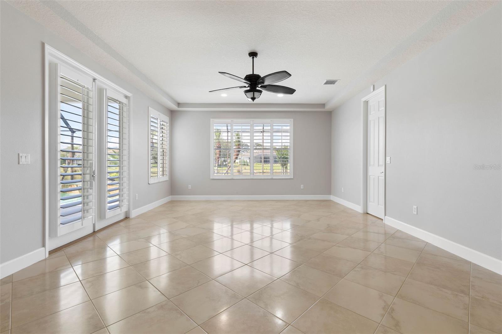 37 N WATERVIEW DR, PALM COAST, FL, 32137