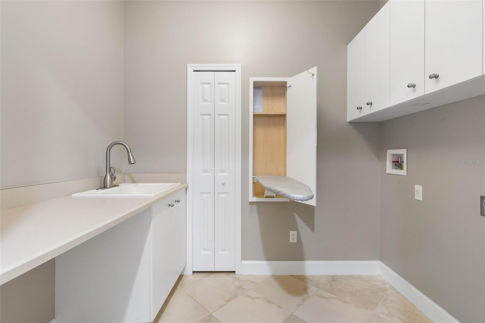 37 N WATERVIEW DR, PALM COAST, FL, 32137