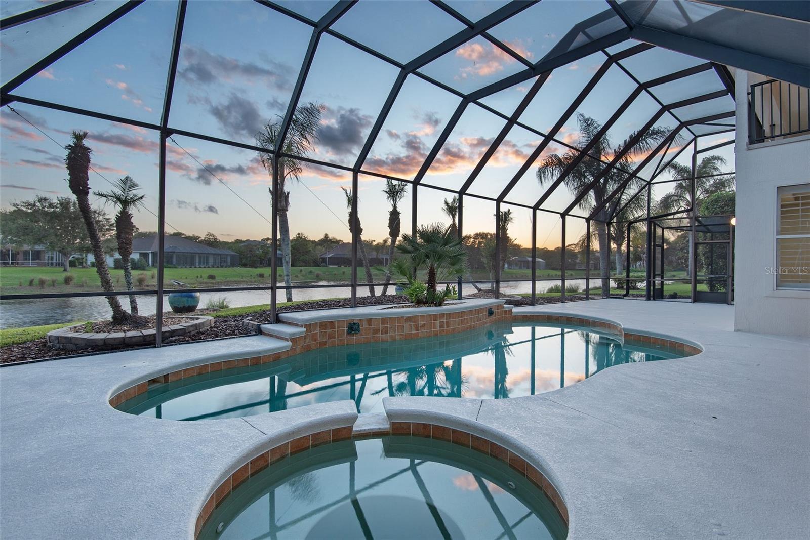 37 N WATERVIEW DR, PALM COAST, FL, 32137