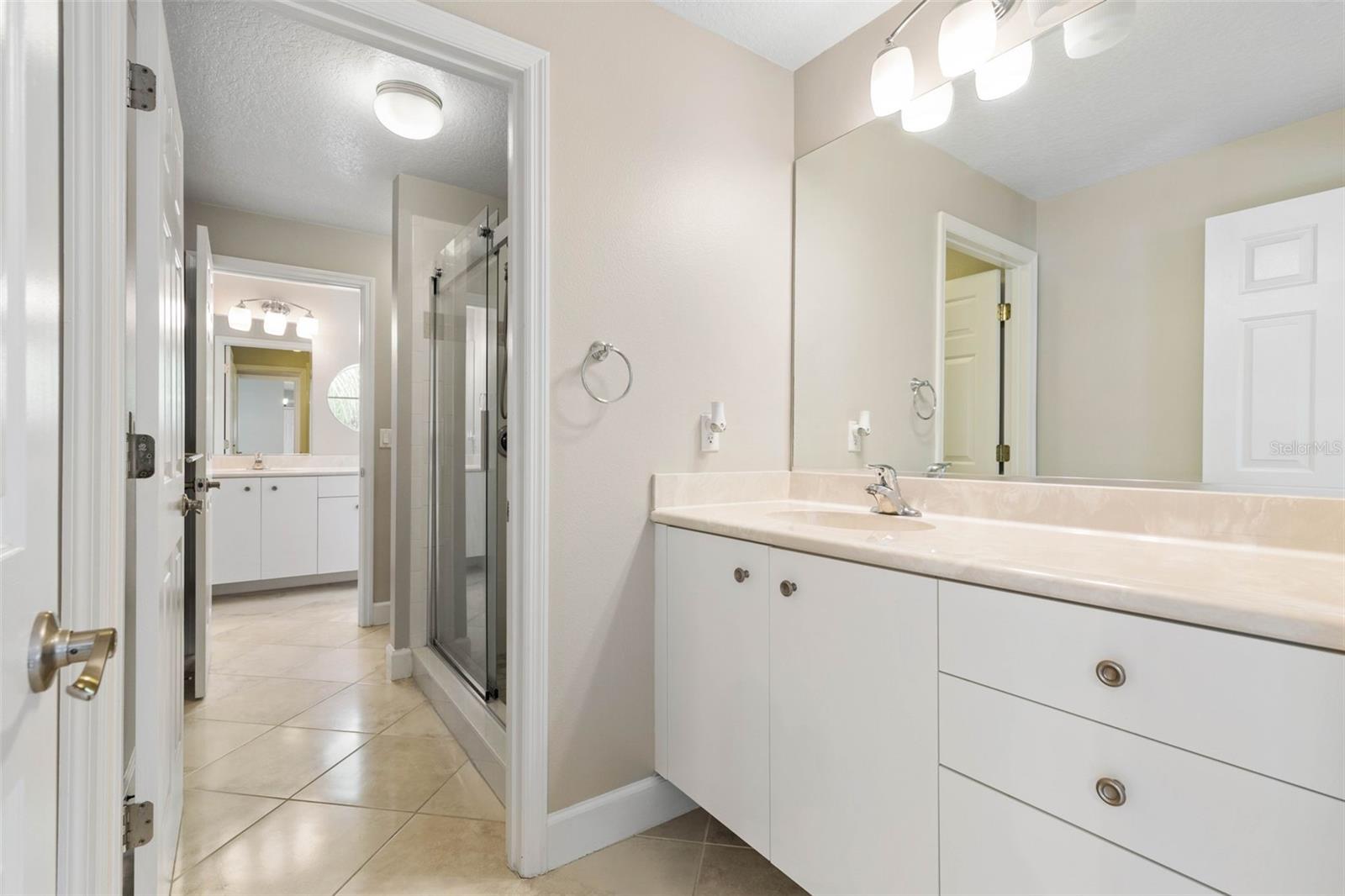 37 N WATERVIEW DR, PALM COAST, FL, 32137