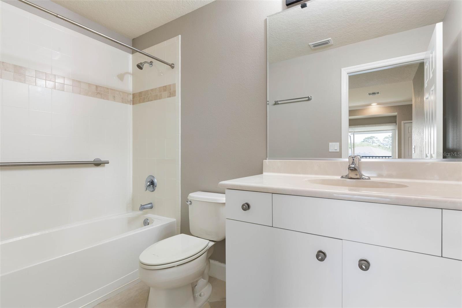 37 N WATERVIEW DR, PALM COAST, FL, 32137