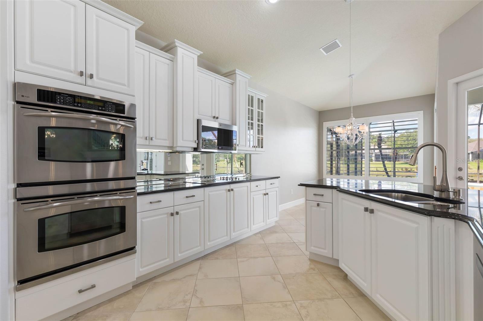 37 N WATERVIEW DR, PALM COAST, FL, 32137