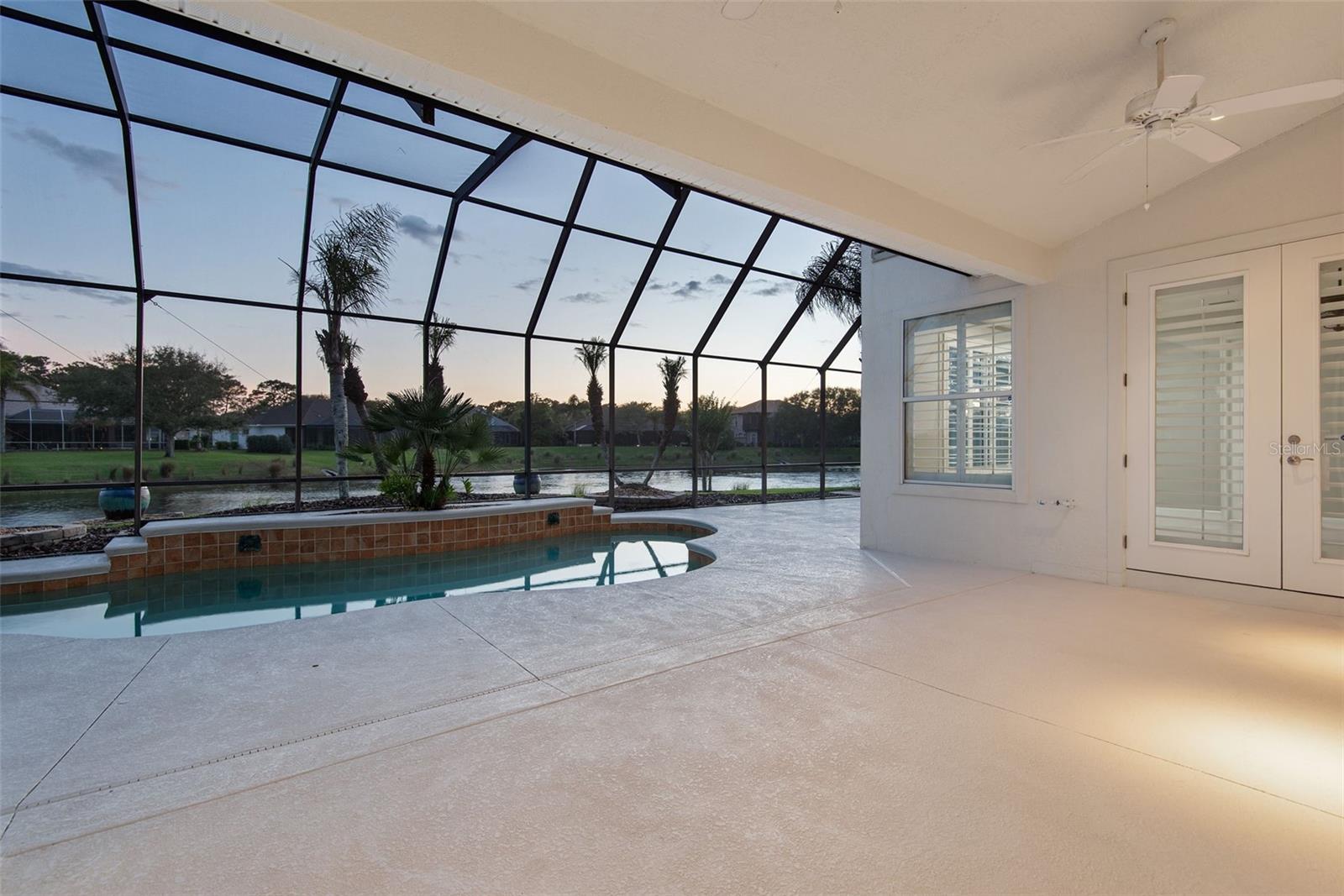 37 N WATERVIEW DR, PALM COAST, FL, 32137