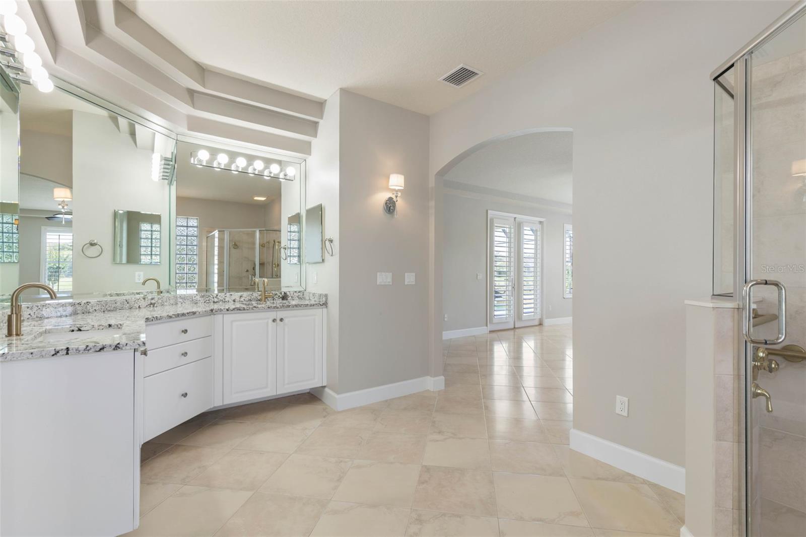 37 N WATERVIEW DR, PALM COAST, FL, 32137