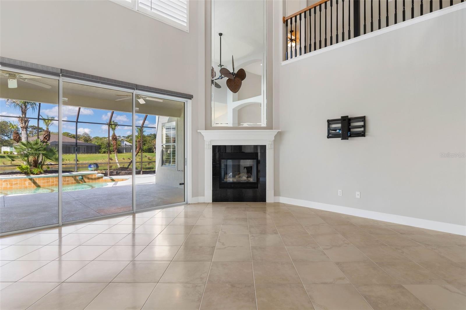 37 N WATERVIEW DR, PALM COAST, FL, 32137