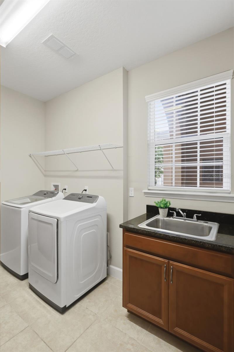 1022 VICTORIA HILLS DR S, DELAND, FL, 32724