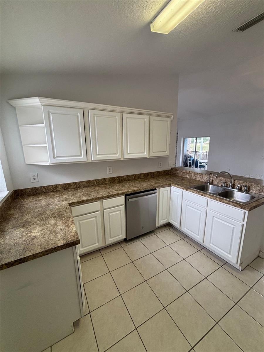 205 GOLF AIRE BLVD, HAINES CITY, FL, 33844