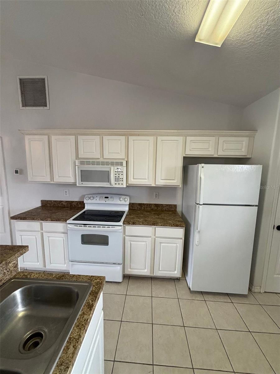 205 GOLF AIRE BLVD, HAINES CITY, FL, 33844