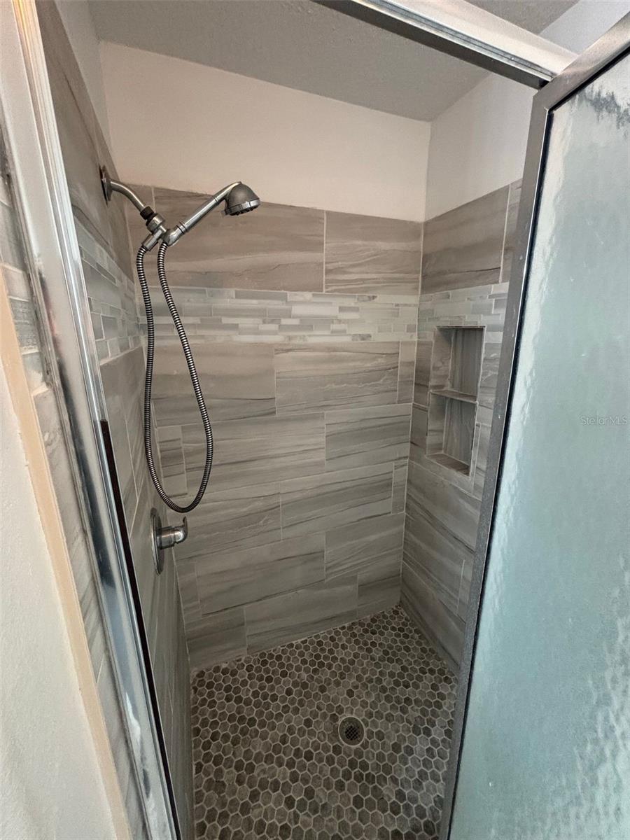 205 GOLF AIRE BLVD, HAINES CITY, FL, 33844