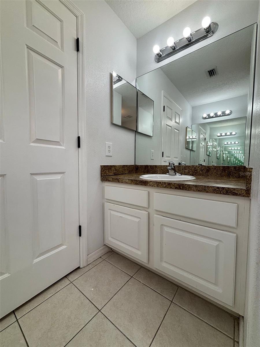 205 GOLF AIRE BLVD, HAINES CITY, FL, 33844