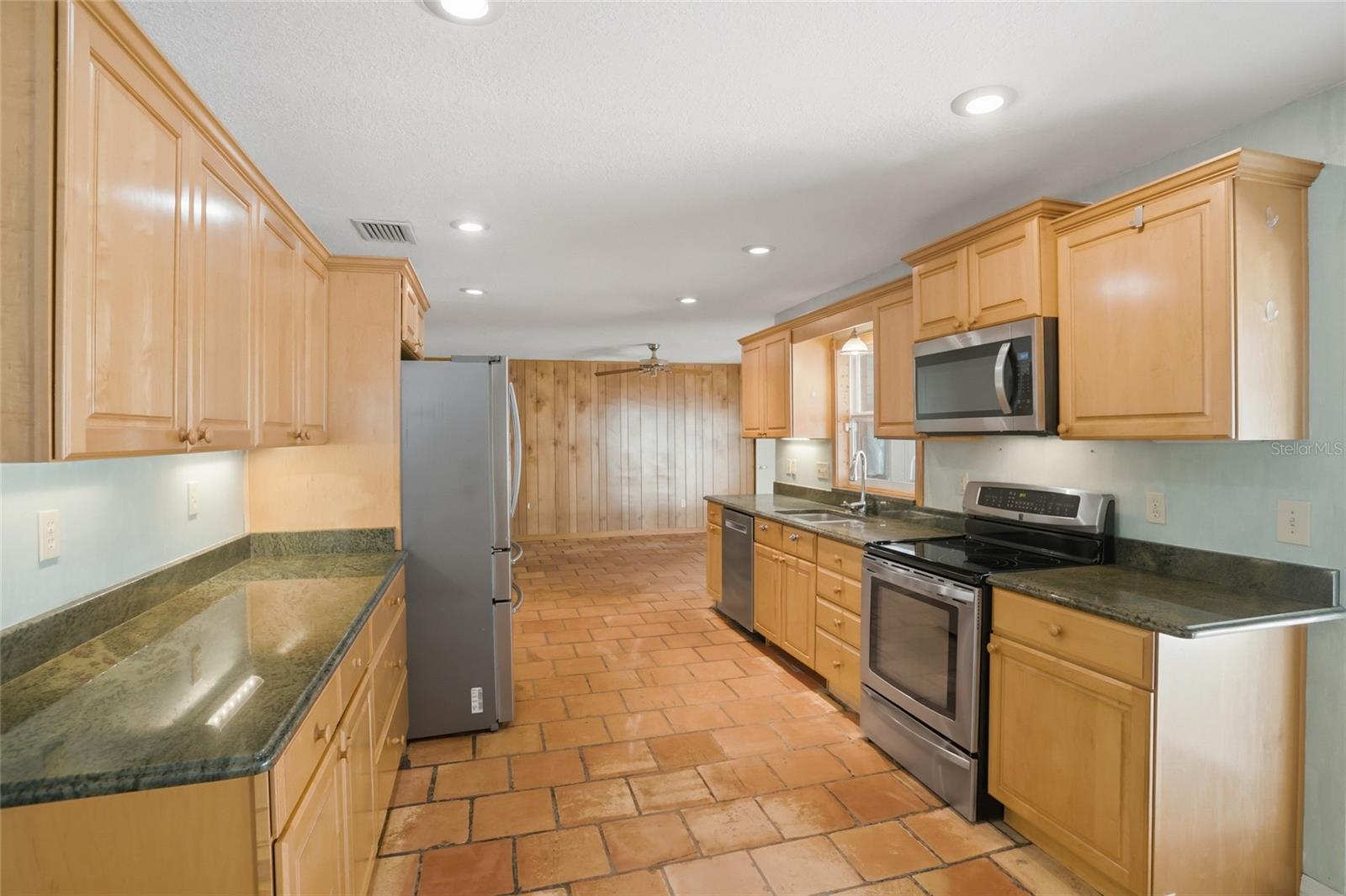 3230 LAKE ANDERSON AVE, ORLANDO, FL, 32812