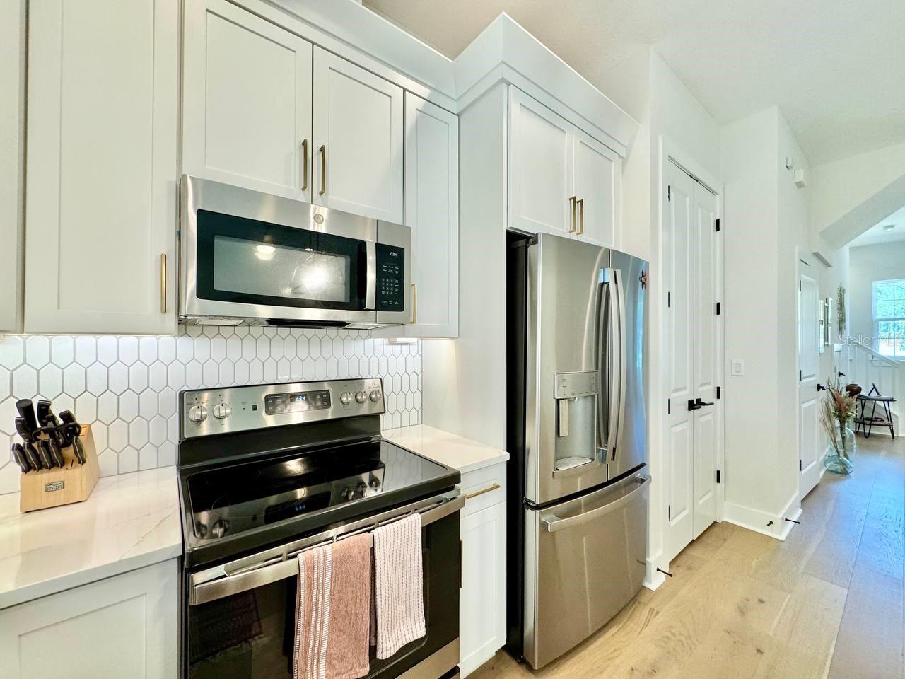 3722 W MANGO AVE #6, TAMPA, FL, 33611